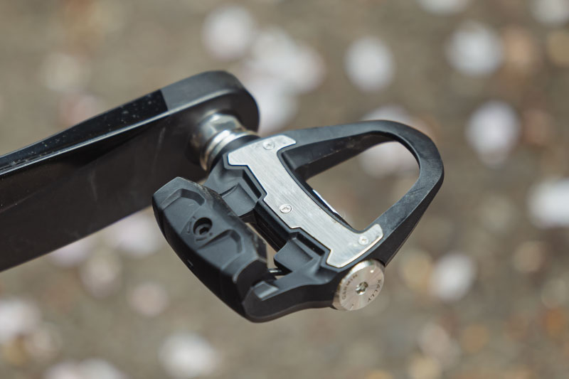 写真はペダル型パワーメーターのガーミン・ラリーRS200（SPD-SL対応