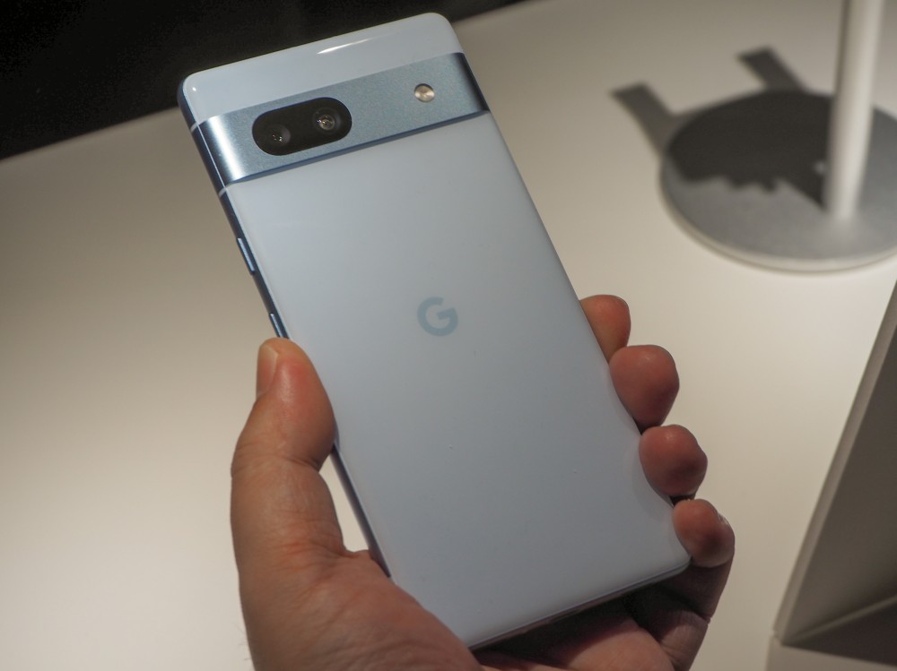 NTTドコモからも販売開始、「Pixel 7a」はミドルクラスの“覇者”となる