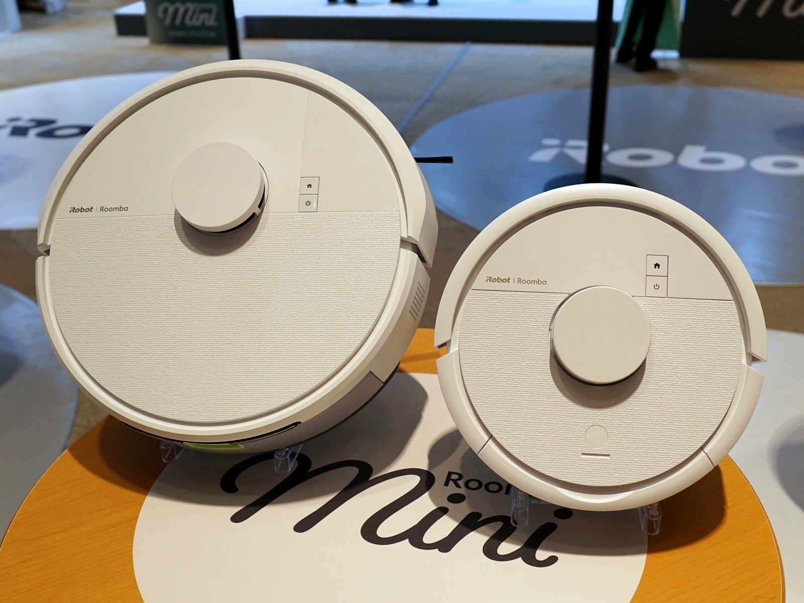 新型「ルンバ」は日本仕様、体積半減で再起狙う（2ページ目） | 日経