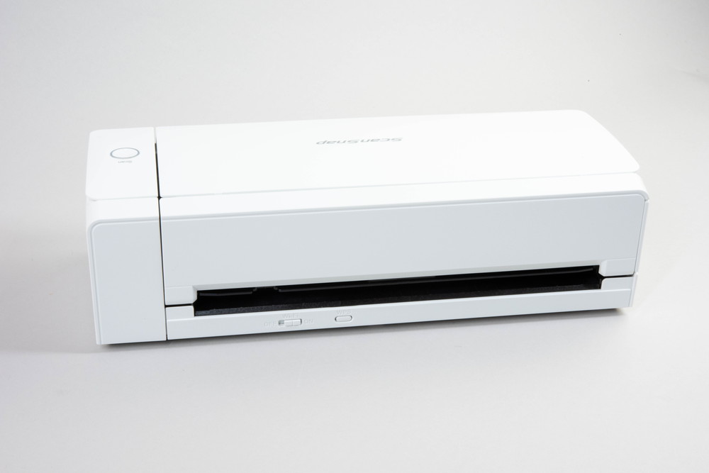 スキャナーのScanSnap iX1300、あまり安くないがコンパクトさと搭載