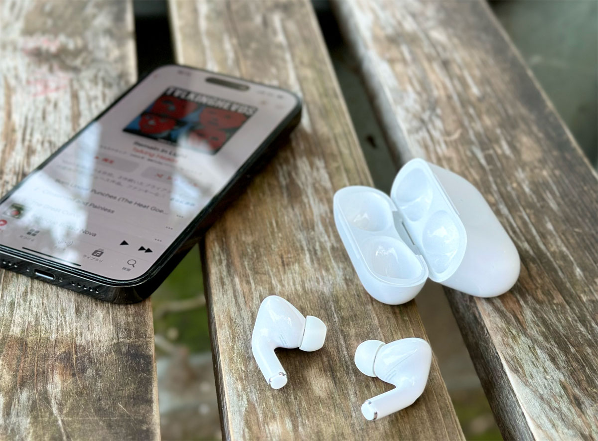 ノイズ除去性能が向上した第2世代AirPods Pro、第3世代AirPodsと比べて