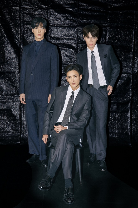 SUPERNOVA グァンス＆ゴニル＆ジヒョク、初デジタル写真集を1月28日に