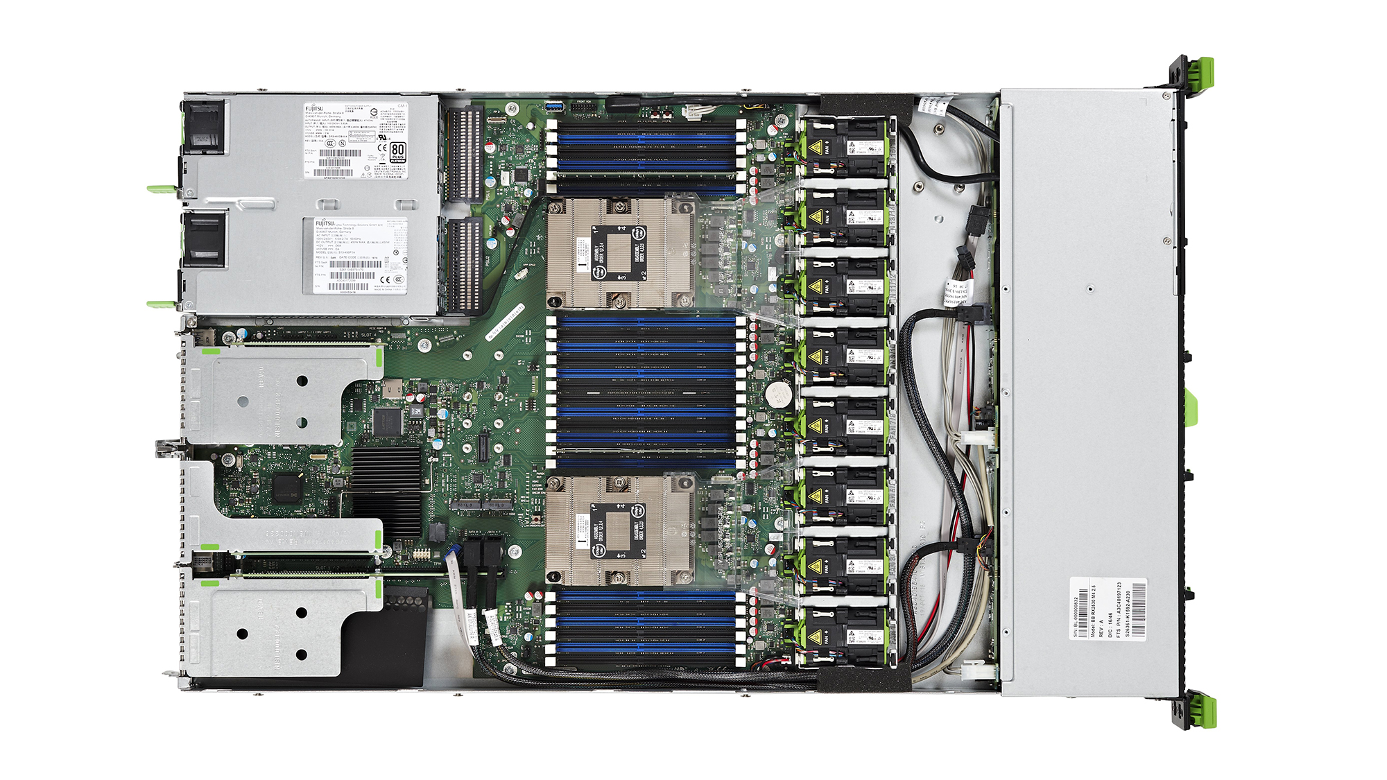 Fujitsu Server Primergy RX2530 M4 review: Excellent hardware