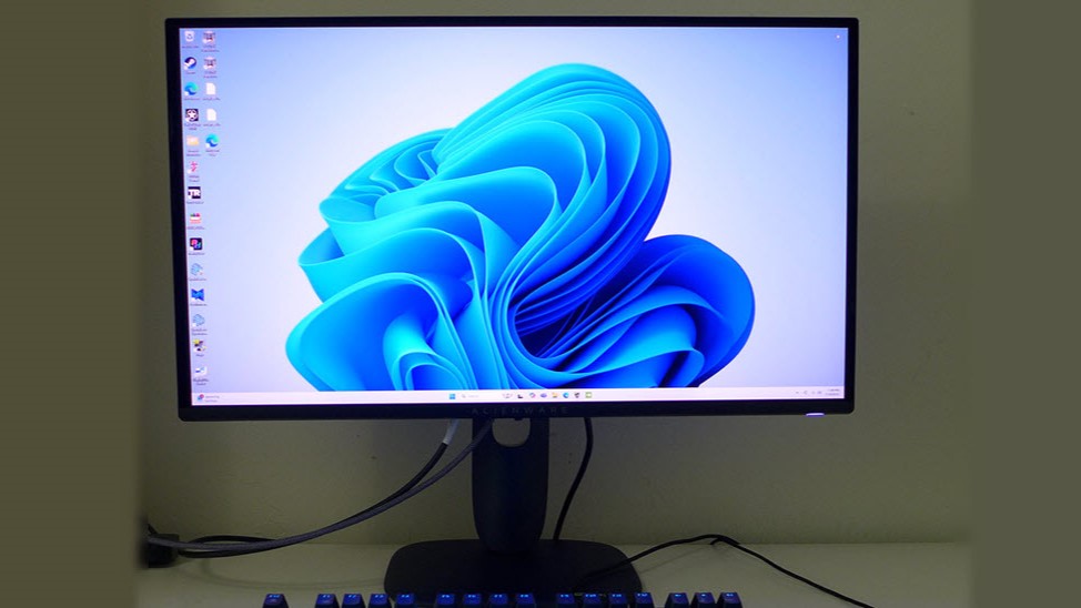 Response, Input Lag, Viewing Angles and Uniformity - Alienware