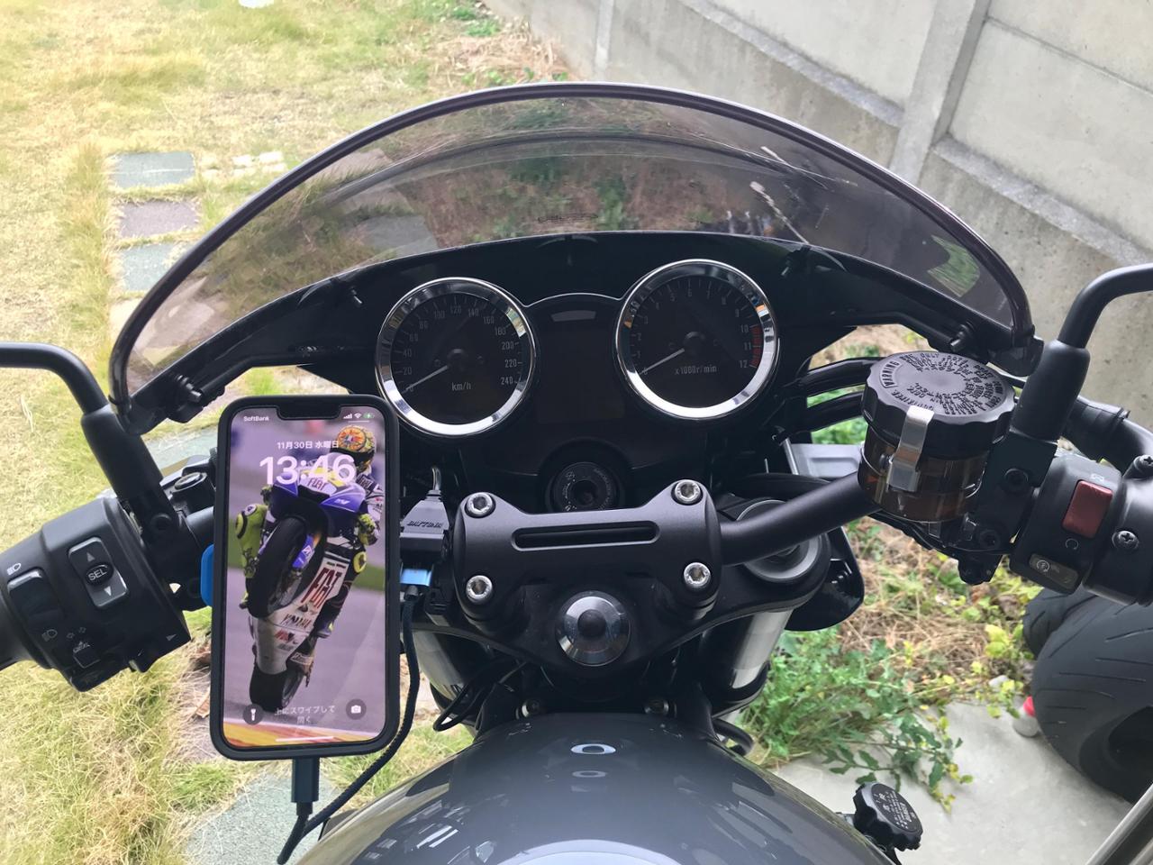 QUAD LOCK ハンドルバーマウント、衝撃吸収ダンパー のパーツレビュー