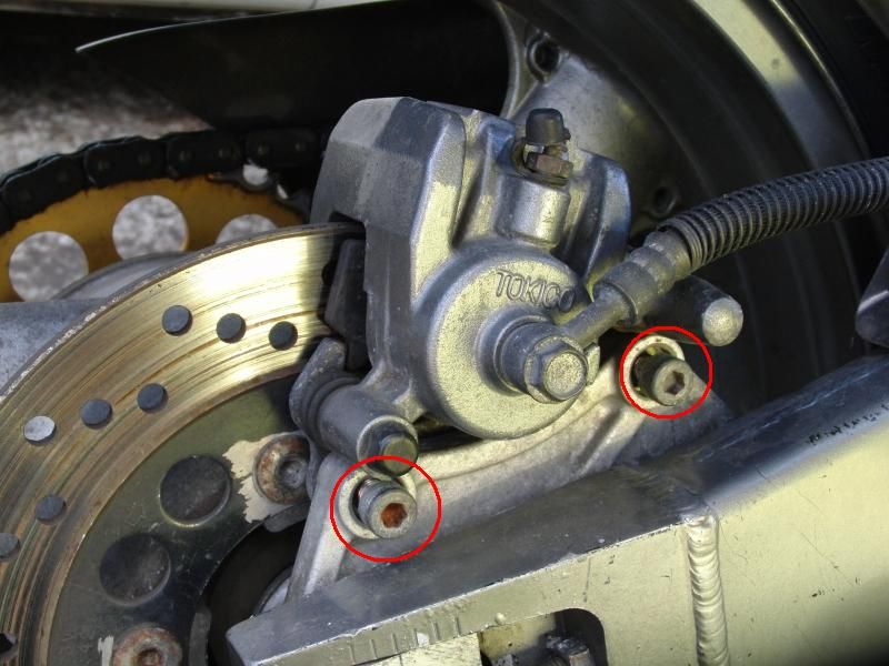 リヤブレーキパッド交換‥‥ → オーバーホール（カワサキ Ninja ZX-9R