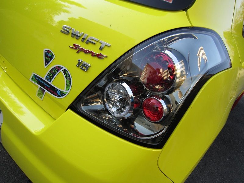 HANABi brand テールランプ取り付け（スズキ スイフトスポーツ・ZC31S