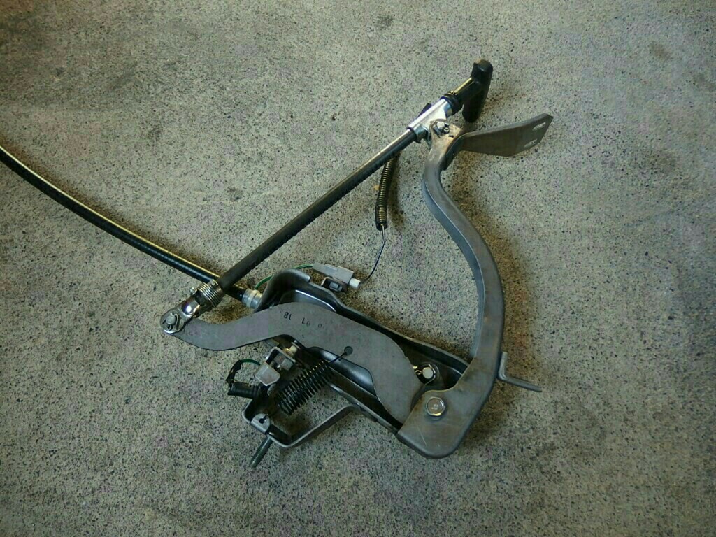 サイドブレーキ移設（日産 サニートラック・B120系）by リバーショール