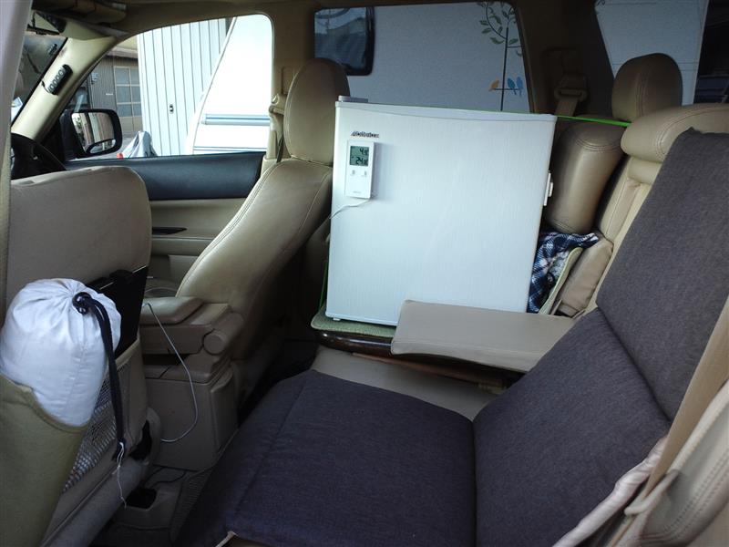 アビテラックス 46L 1ドア冷蔵庫ホワイトストライプ【左開き】[AR509EL
