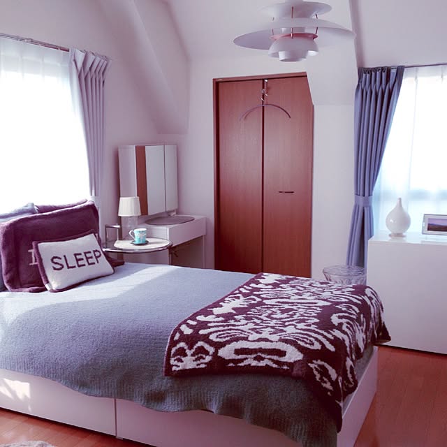 寝室 ミニマリストに憧れてのおしゃれなインテリアコーディネート