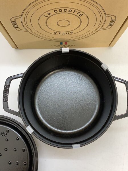 Staub(ストウブ) / ピコ・ココット ラウンド22cm シャイニーブラック