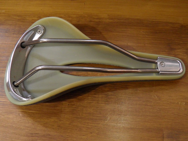 私的過去最高サドル☆BROOKS Cambium C15 Carved （ブルックス