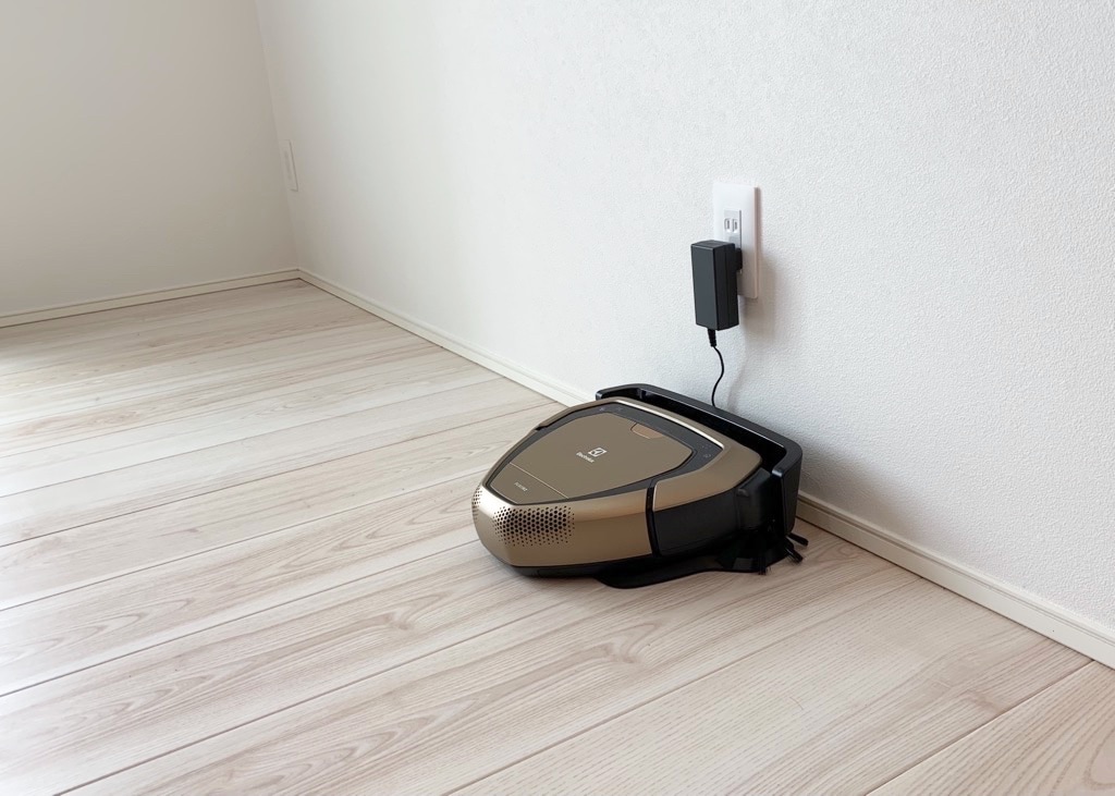 Electrolux PUREi9.2 レビュー】カメラとレーダーで衝突しないロボット