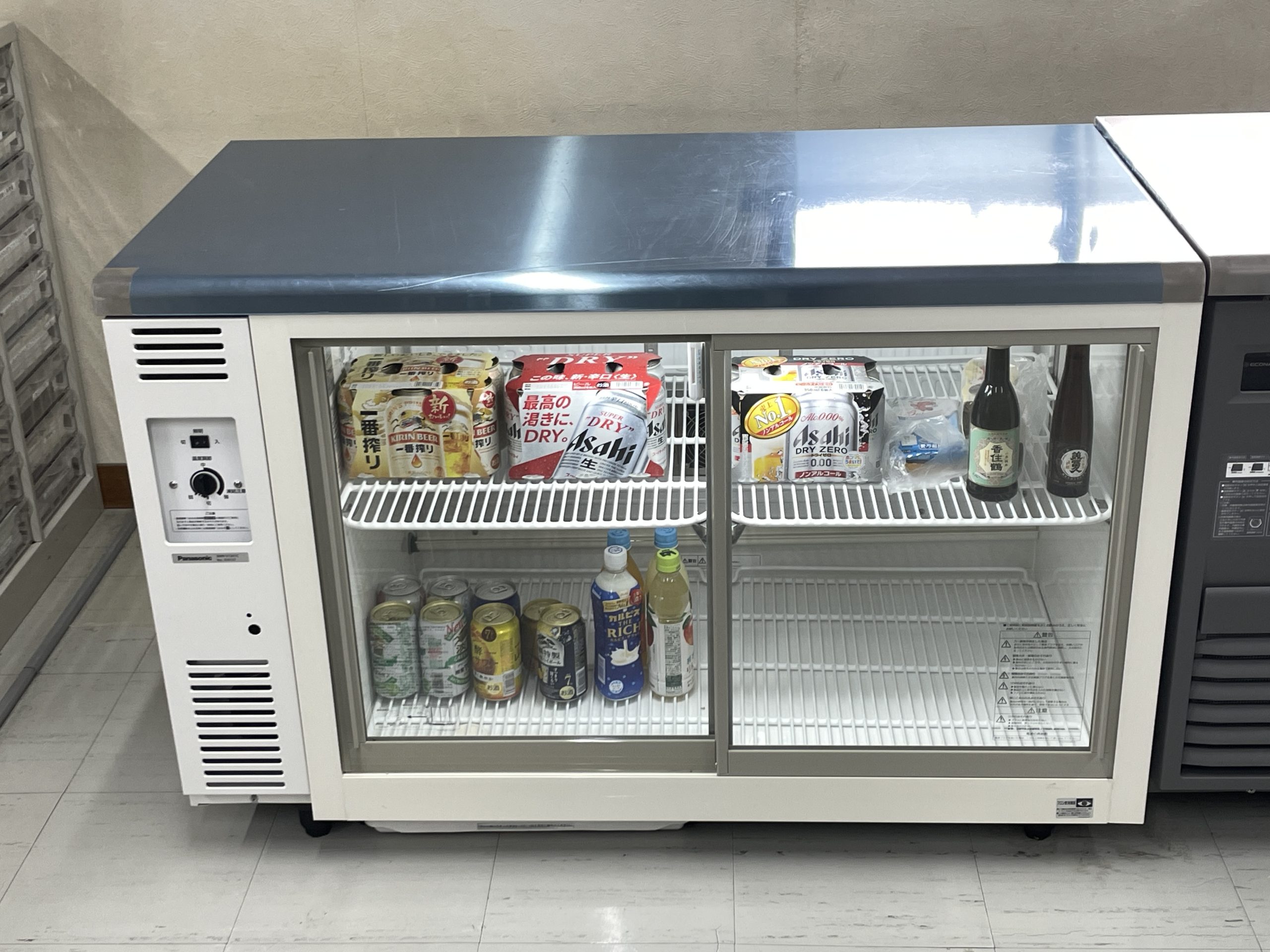 社員団欒ｽﾍﾟｰｽ🍺 冷蔵ｼｮｰｹｰｽ／台下冷蔵庫 導入 | プレハブ冷蔵庫や物流