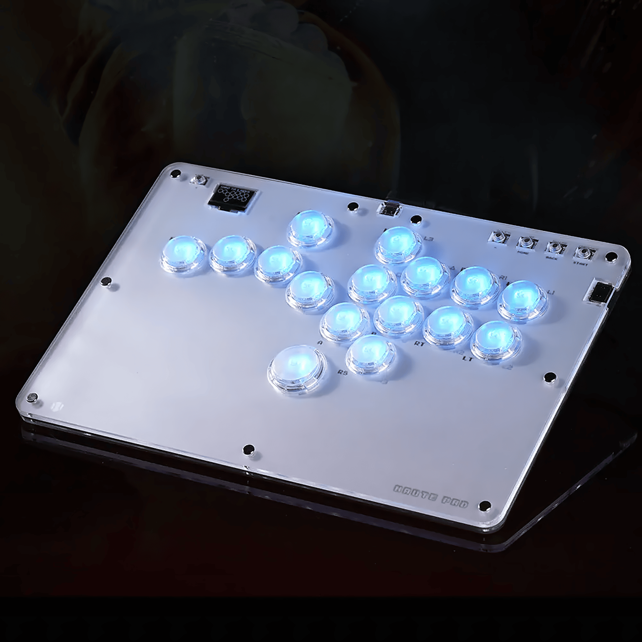 Haute42 COSMOX HautePad R16 | 薄型レバーレスコントローラー