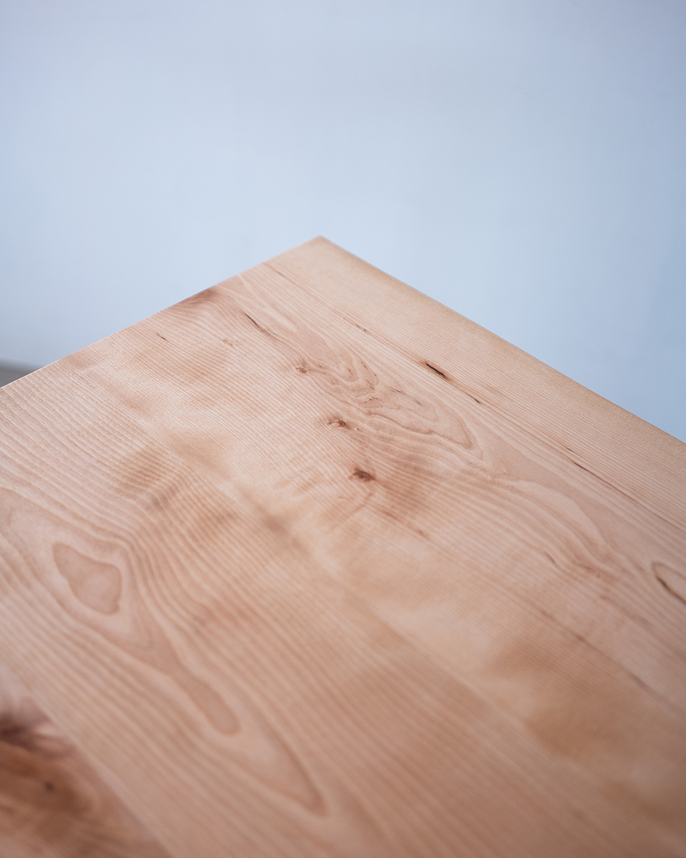 ONLY 水目桜(ﾐｽﾞﾒｻﾞｸﾗ) 耳付きハギテーブル天板W2000×910-890［送料