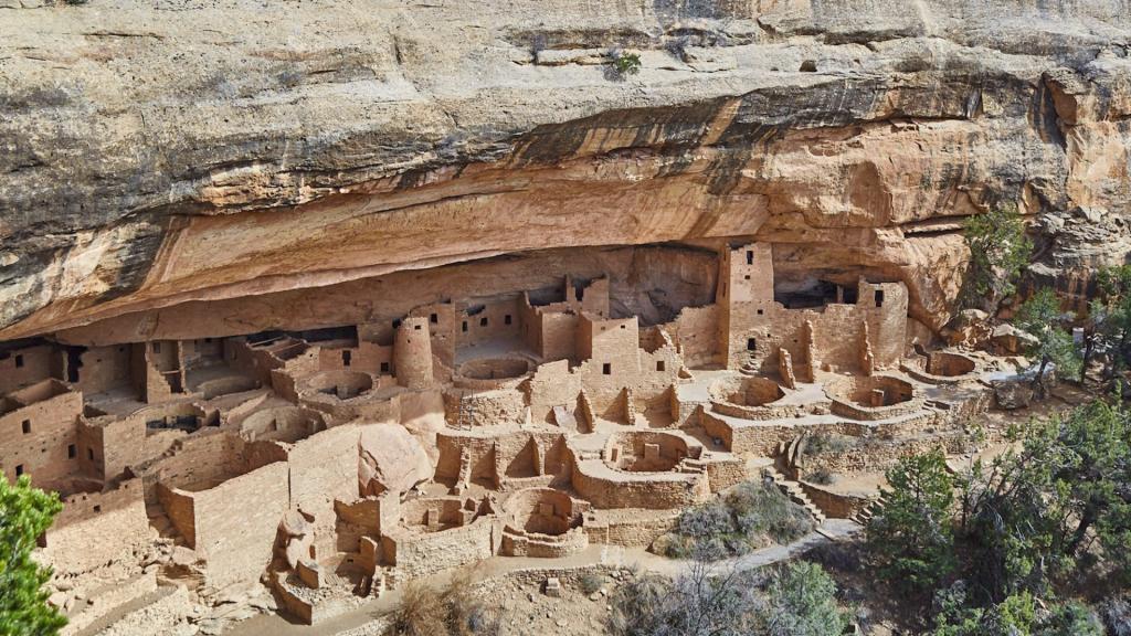 世界遺産旅行講座】米コロラド州「メサ・ヴェルデ国立公園」 断崖絶壁