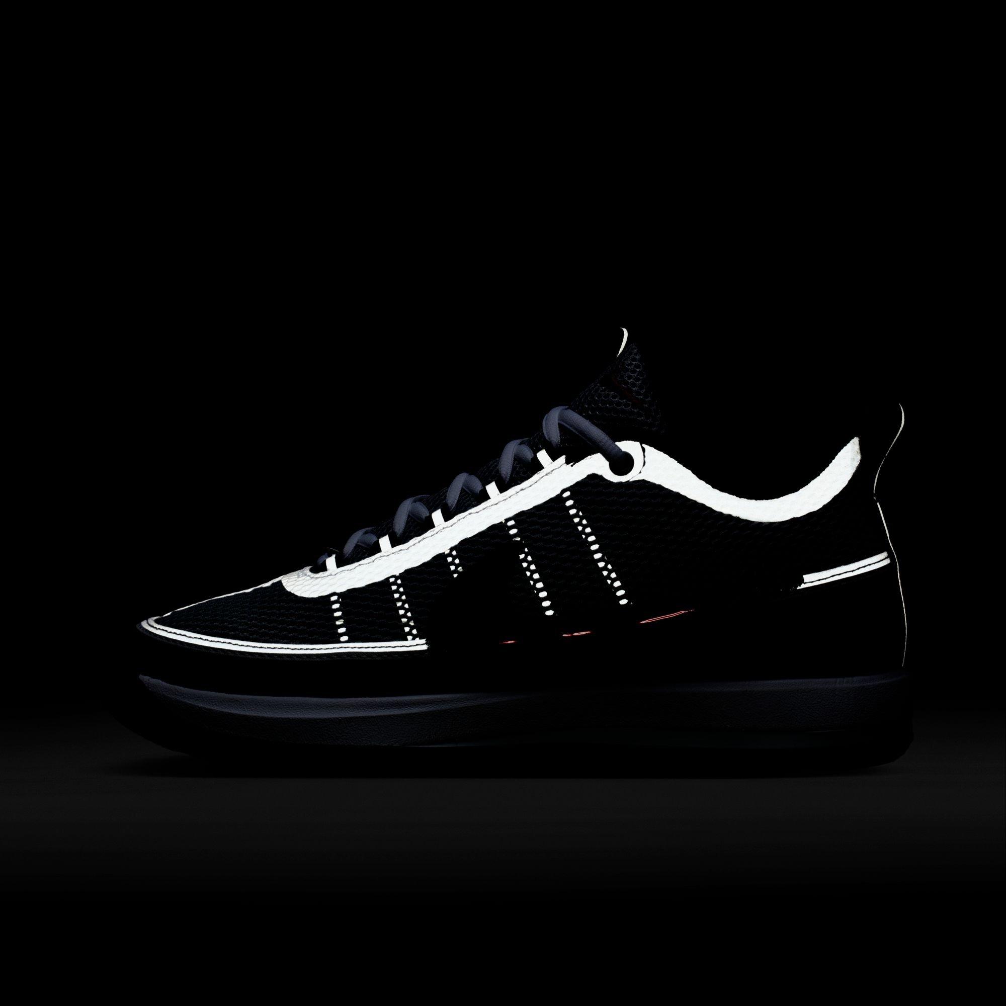 Nike Book 2 
