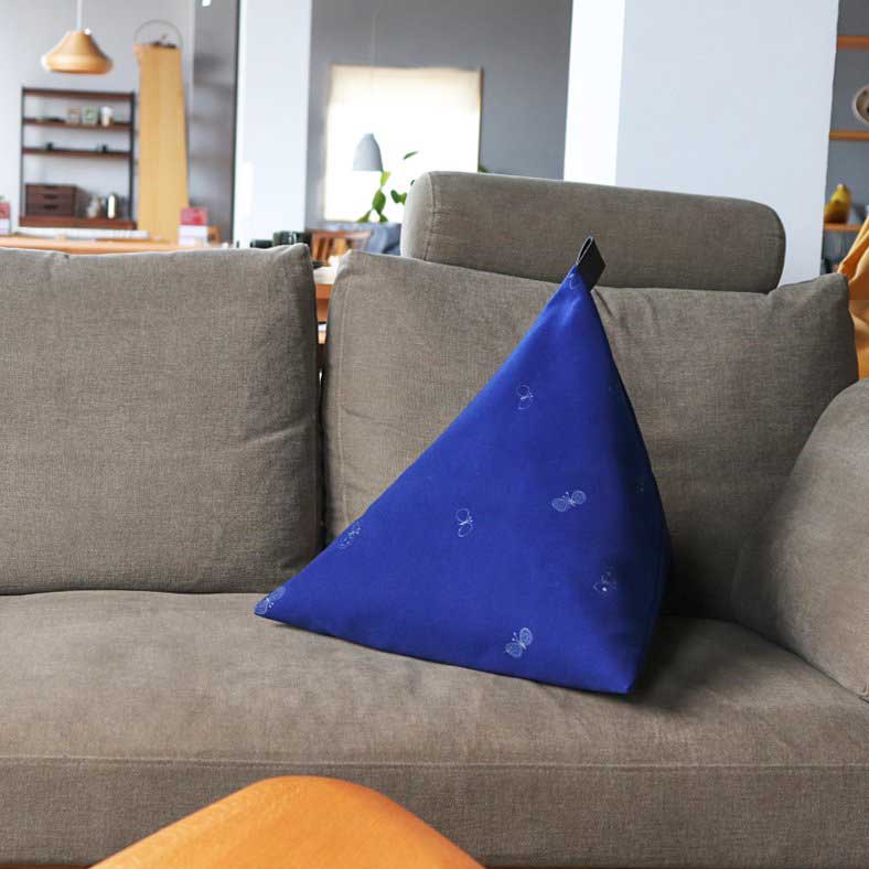 爆売れ「ミナペルホネン生地のソファクッション」に新色登場！ネット