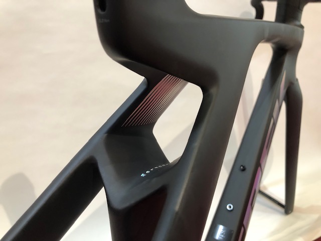 TREK（トレック）｜数量限定品☆Madone SLR（マドン・エスエルアール