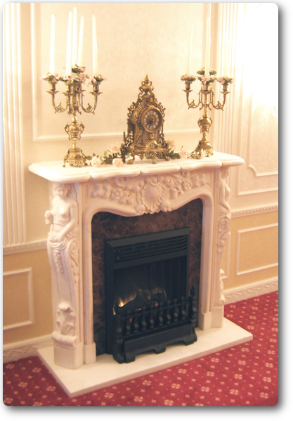 設置例/大理石マントルピース | 装飾暖炉（オーダーメイドマントル