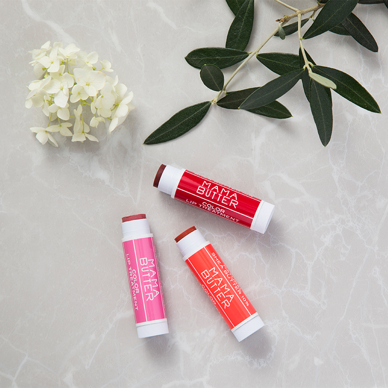 ママバター カラーリップトリートメント（ピーチピンク）