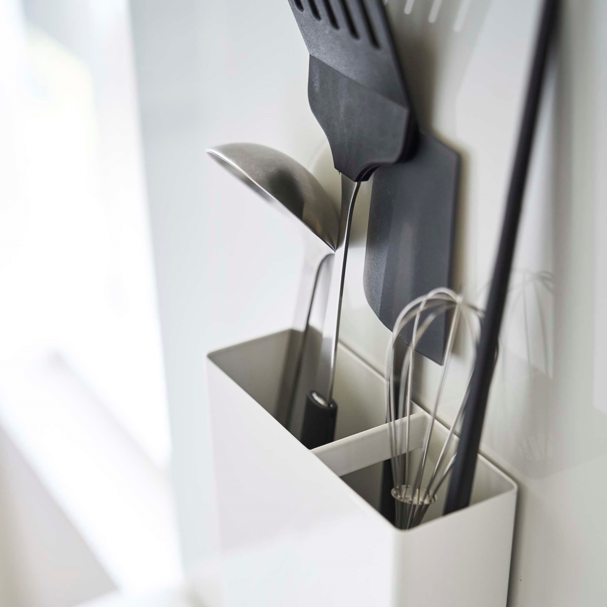 マグネット キッチンツールスタンド タワー（山崎実業） | NORITZ DAYS