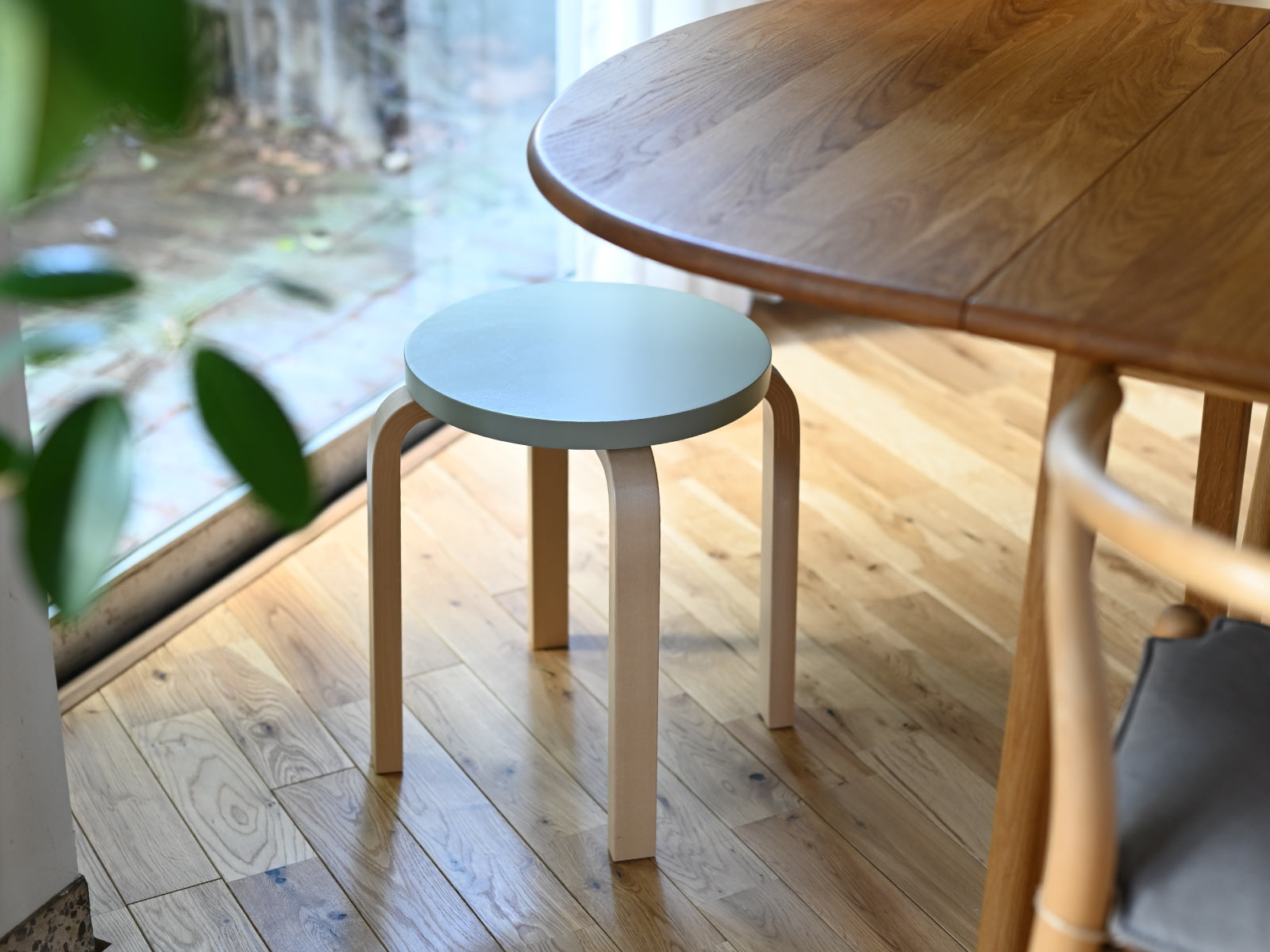 artek (アルテック) STOOL E60（スツールE60） 4本脚 ラッカー
