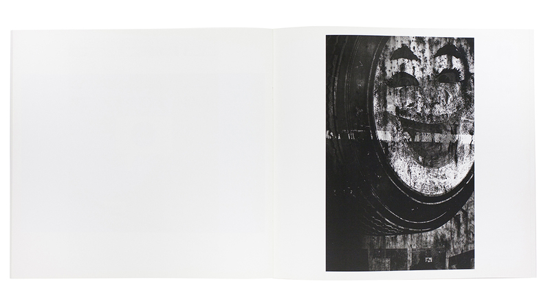 Motodablack - 元田敬三 | shashasha 写々者 - 写真集とアートブック