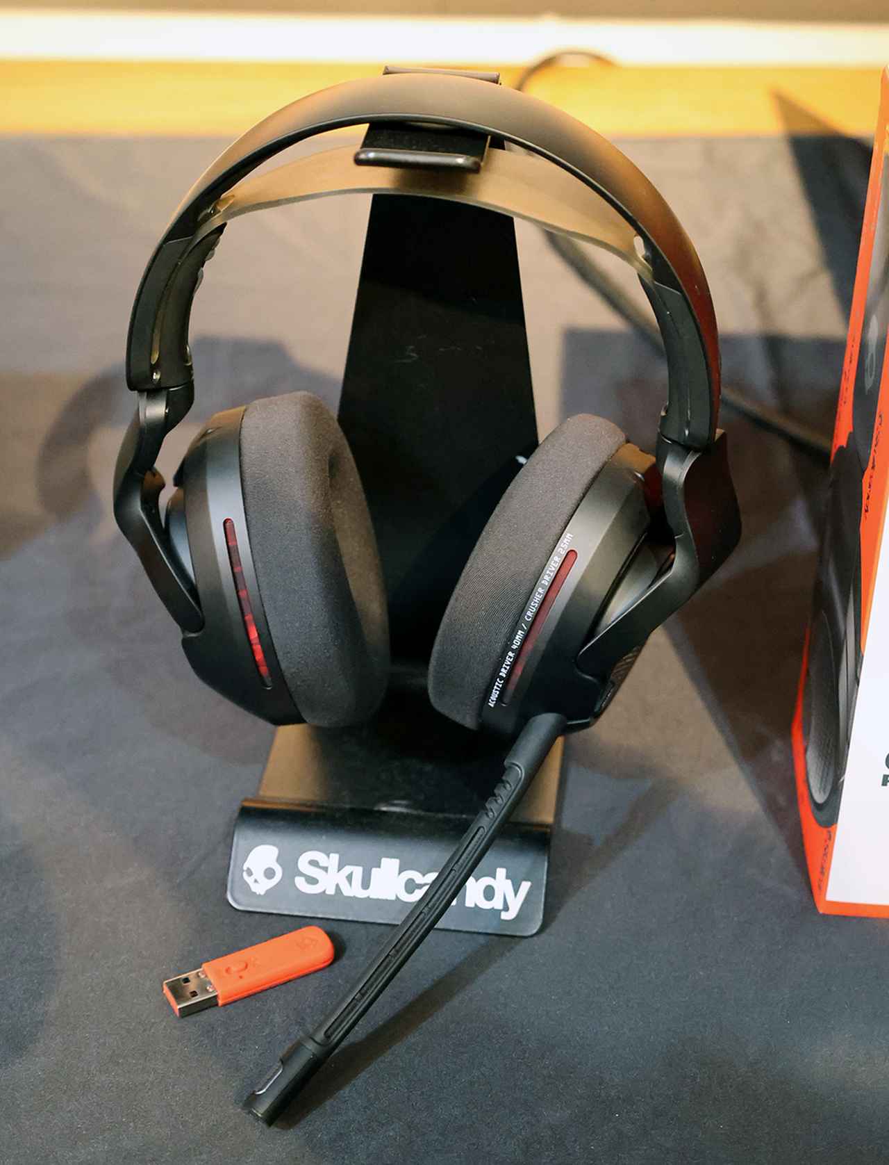 スカルキャンディー、ブランド初のゲーミングヘッドセット「CRUSHER
