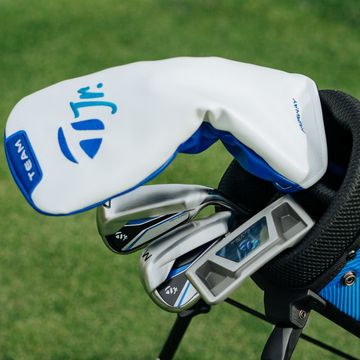 ジュニア2,200人の好みを調査・開発した『チームテーラーメイド