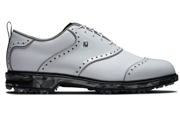 写真] 海外選手が来ると人気が際立つ！？契約外使用も多い男子プロの一