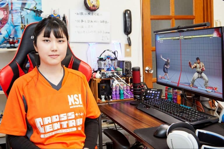 自作PC女子図鑑Vol.09 Nyanpiさん】ー見た目度外視！ ゲームのために