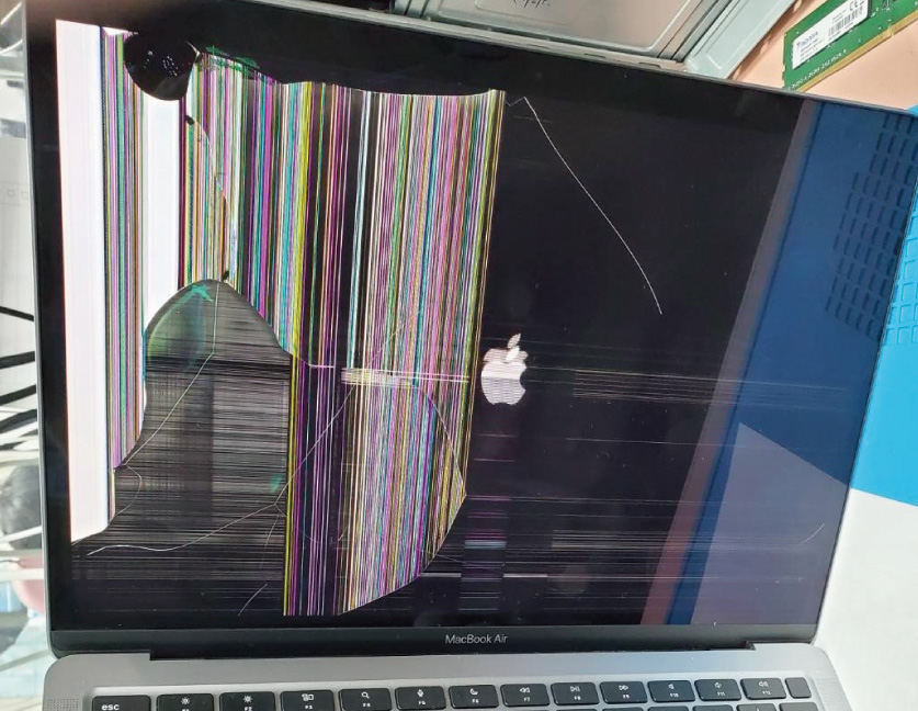 2025年版】MacBook Air MacBook Proの画面修理と料金 | 武蔵小杉の