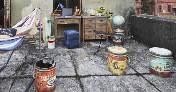 POP×ジャンクな魅力的な 中が収納になる 楽しいペール缶スツール の販売