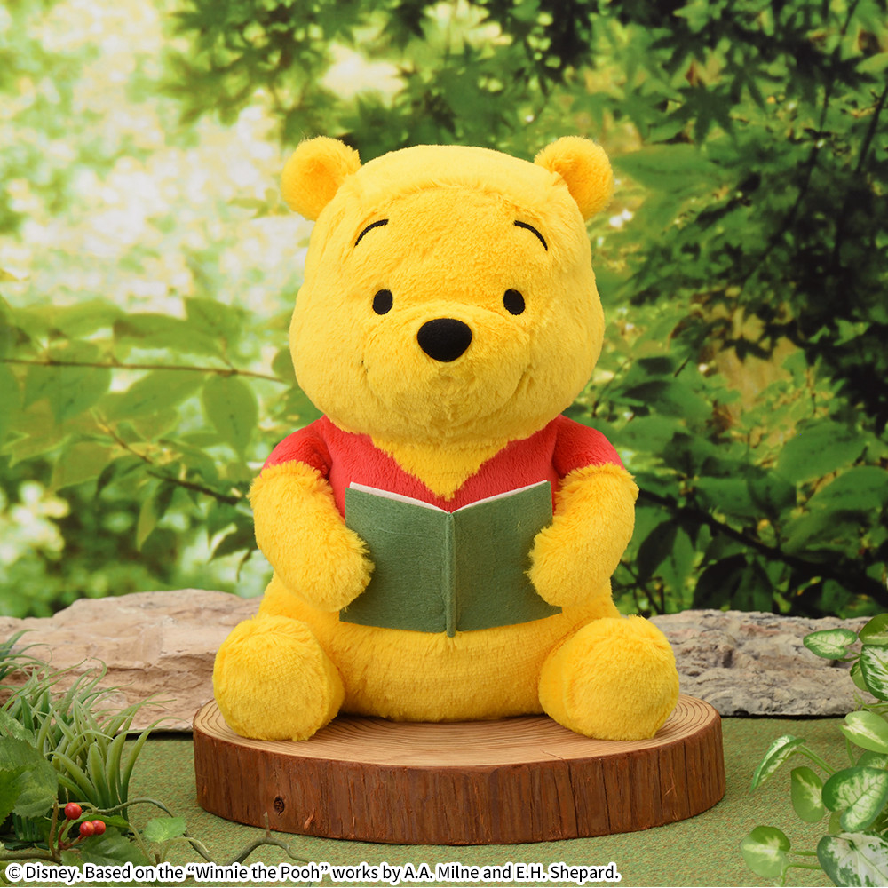 本を読む姿がかわいい！セガプライズ ディズニー「くまのプーさん」 L