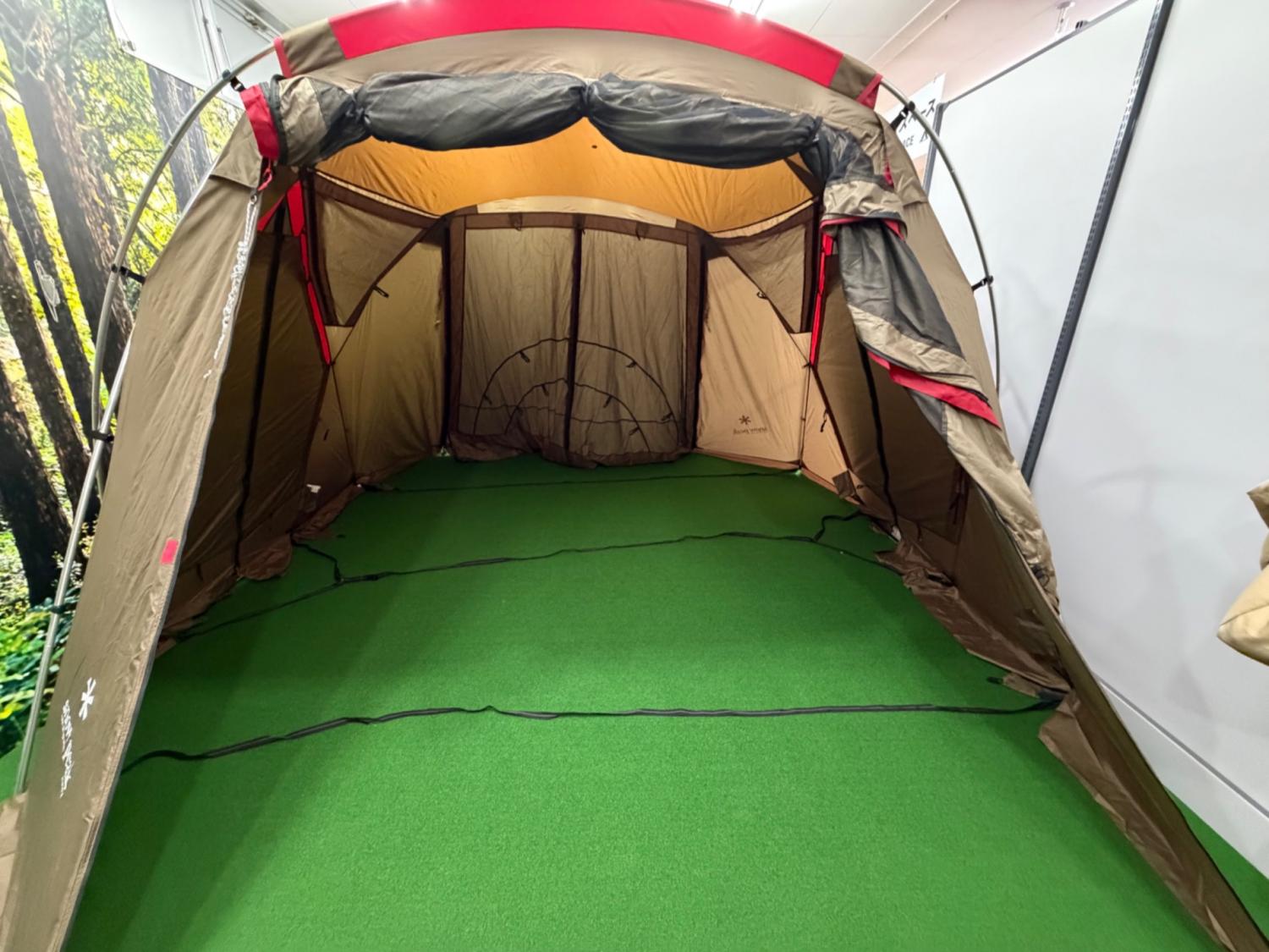 Snow peak (スノーピーク) シェルター TP-623R 天井に小穴あり