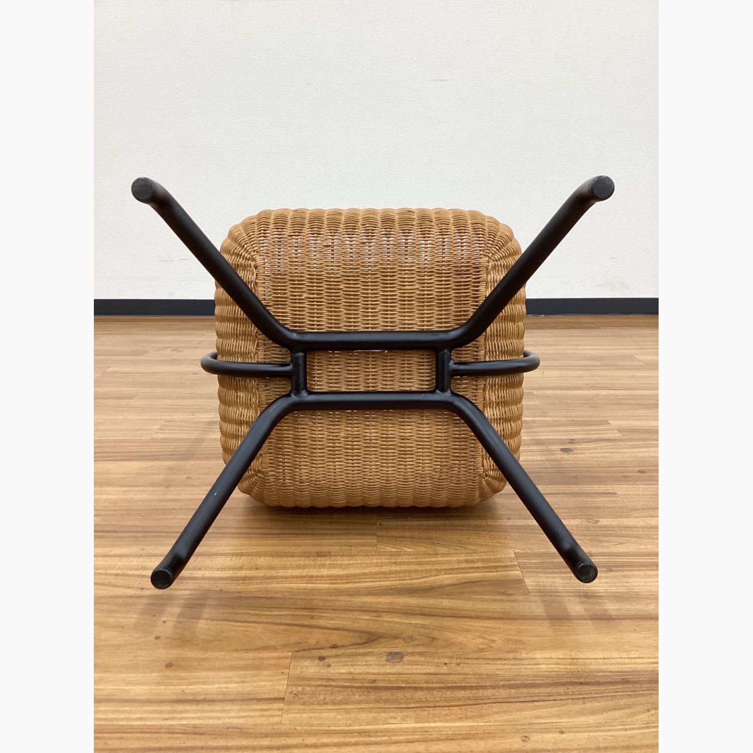 IDEE (イデー) ハンガーラック ブラック×ブラウン ラタン×スチール