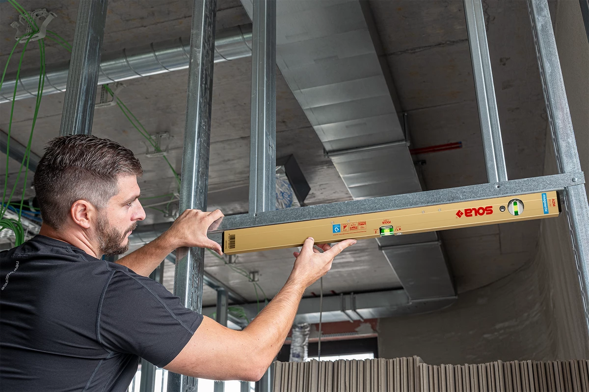 ソラ マグネティック アルミボックス水平器 全長40cm AZM40 1820501