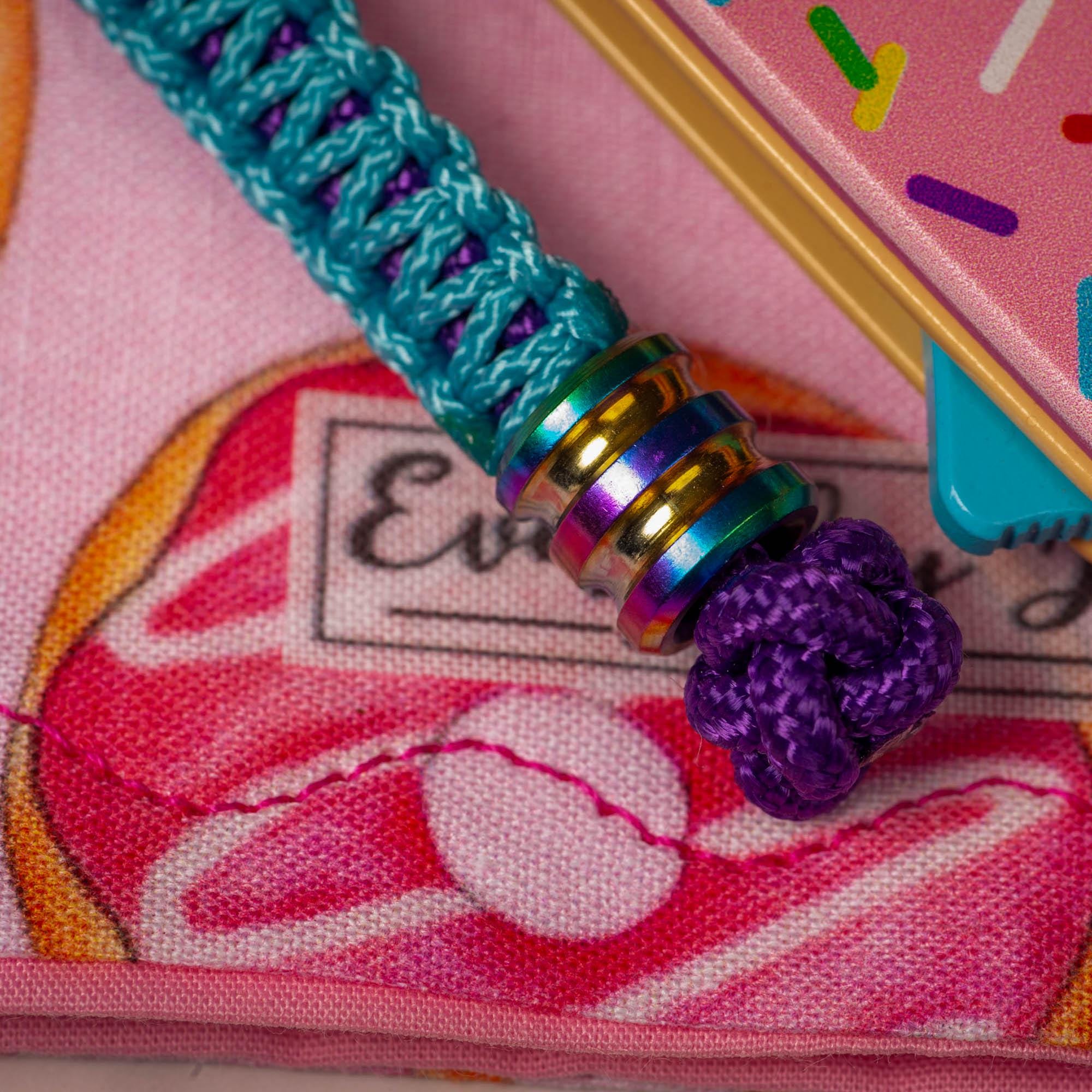 275 Paracord Dessert Warrior Knife Lanyard With Anodized Titanium