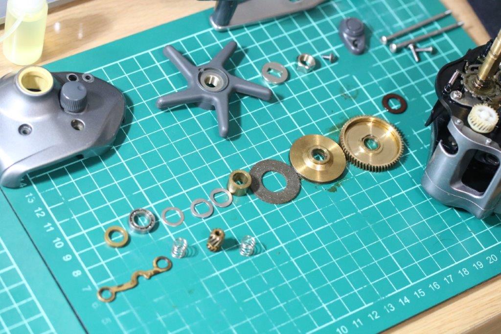 オーバーホール依頼 ダイワ タナセンサーS 200DX早技 | リールカスタム