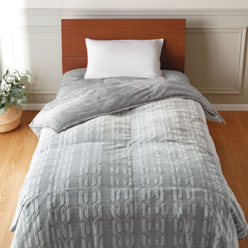 モリリン ダウン・吸湿発熱素材・ アルミ蒸着蓄熱シートで トリプル