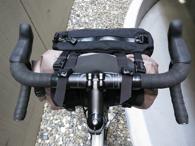 バイクパッキング用 フロントバッグ 