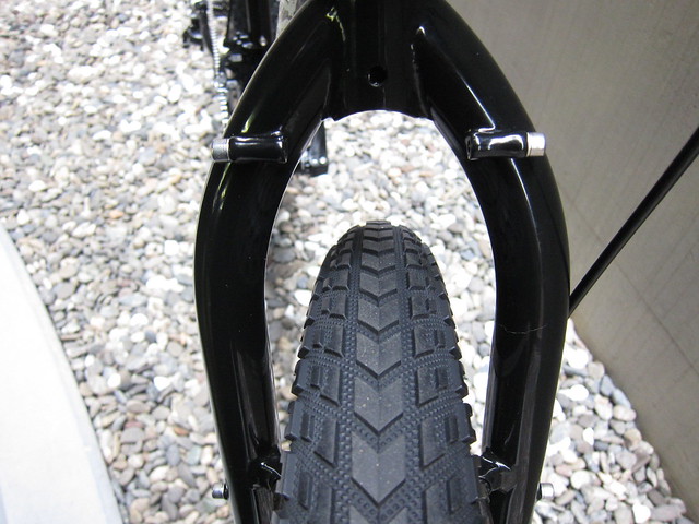 SURLY 26×2.5 タイヤ「ExtraTrrestrial」登場 | 一条アルチメイト大阪