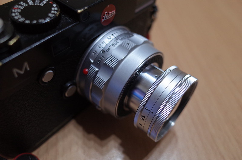 持ち運びに便利な沈胴レンズLeica Elmar 90mm f4.0をお迎えです