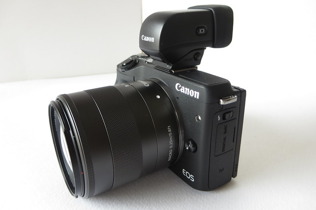 ミラーレス Canon EOS M3 を購入！レンズ3本で1kgの軽さは普段使いに
