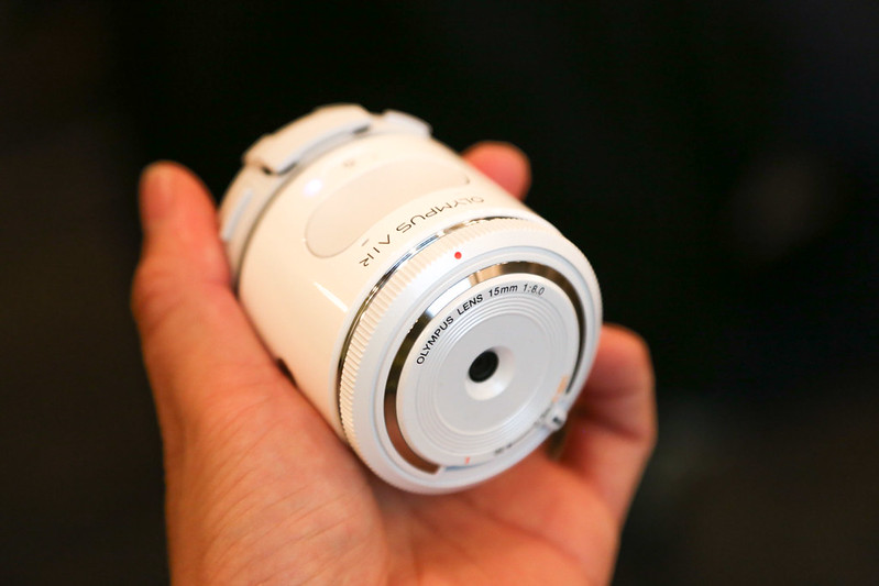 一眼×レンズスタイルカメラ！「OLYMPUS AIR A01」が面白そうだぞ