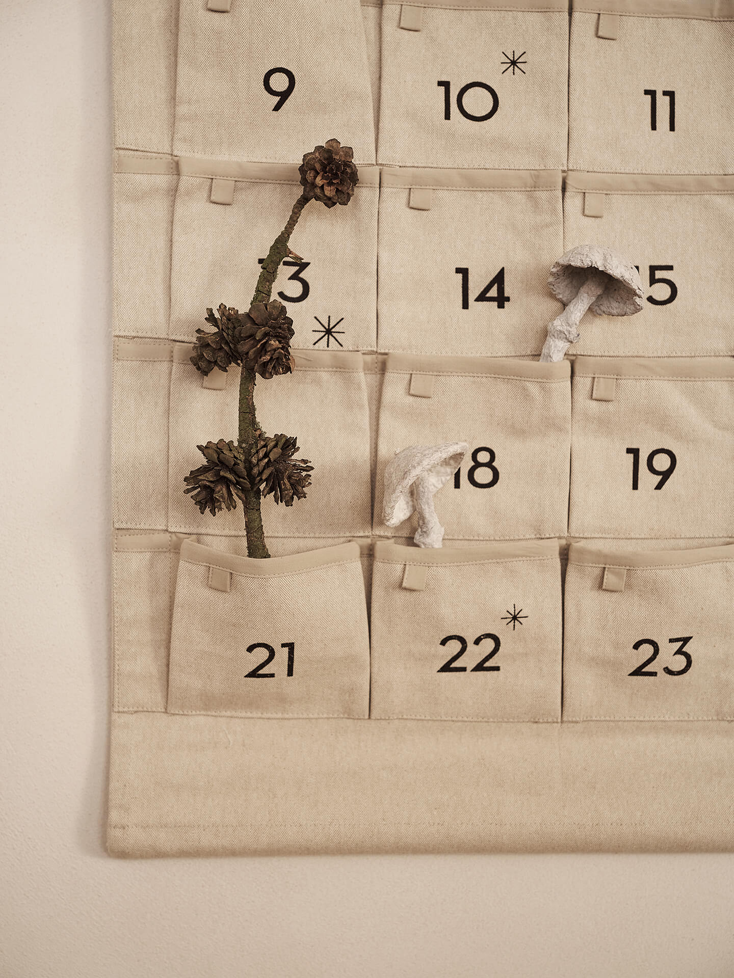 Star Advent Calendar | Christmas decoration in 100% cotton | Ferm