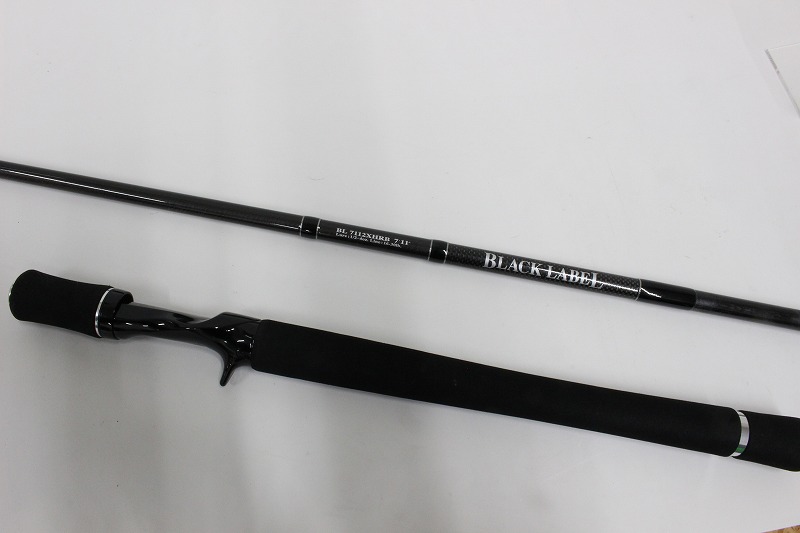 ﾀﾞｲﾜ ﾌﾞﾗｯｸﾚｰﾍﾞﾙ 7112XHRB | FISHLAND