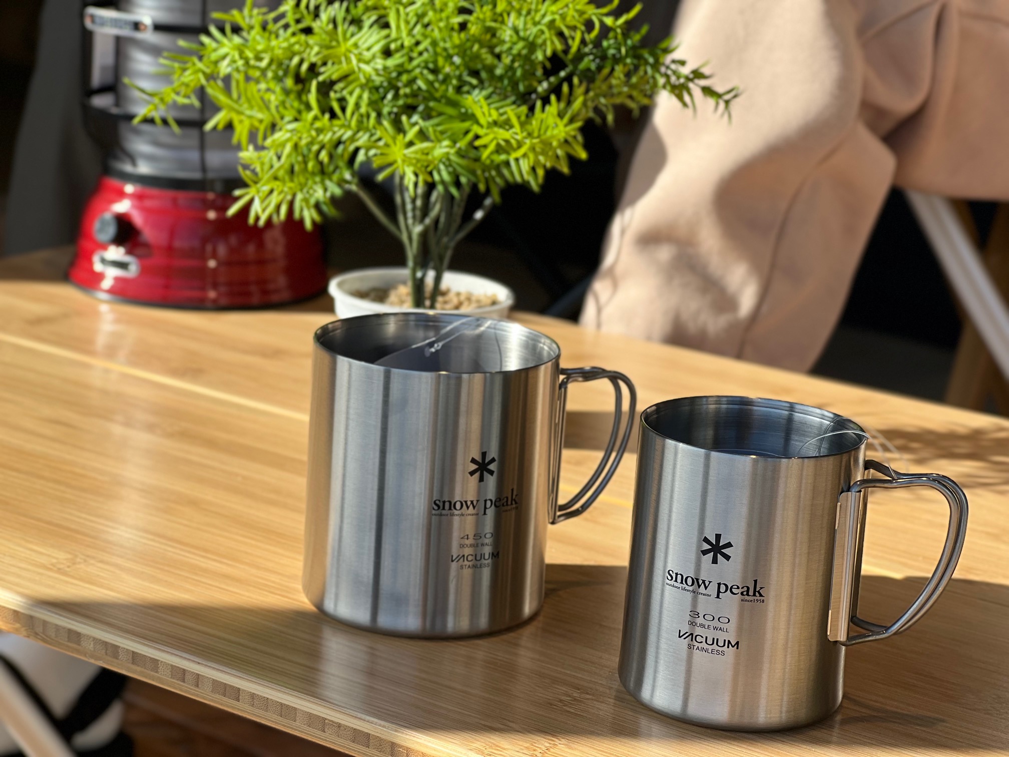 クリスマスプレゼントにぴったり！スノーピークステンレス真空マグご